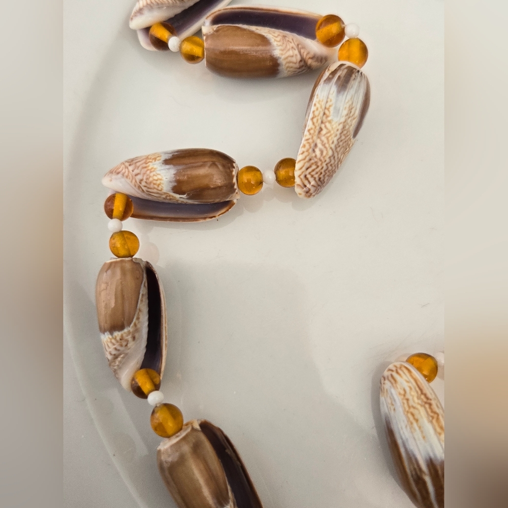 Natural Shell Pullover Boho Beachy Necklace - Picture 6 of 8